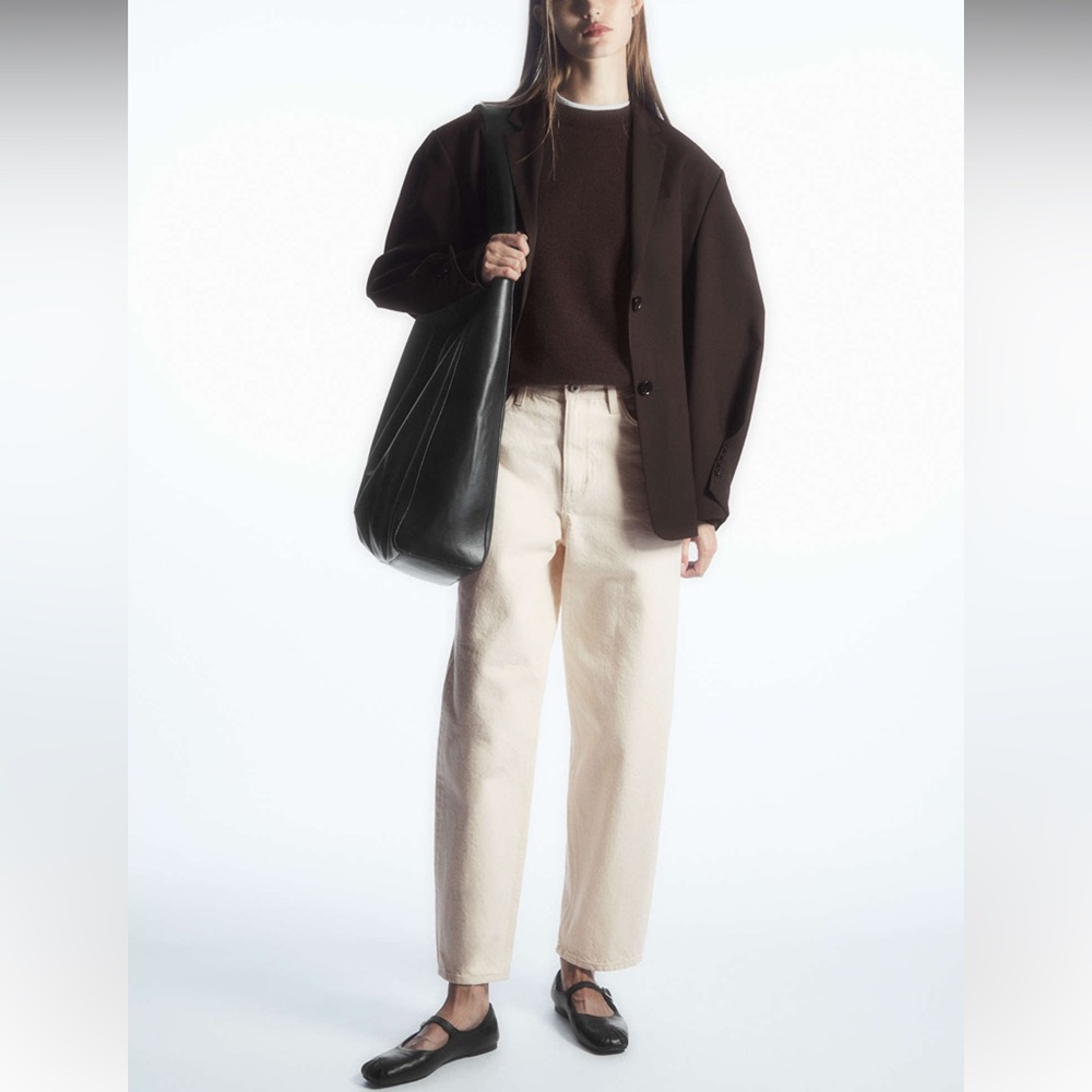 NWT - COS Arch Jeans Tapered in off white